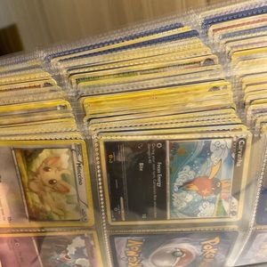 530 Pokémon cards in great condition